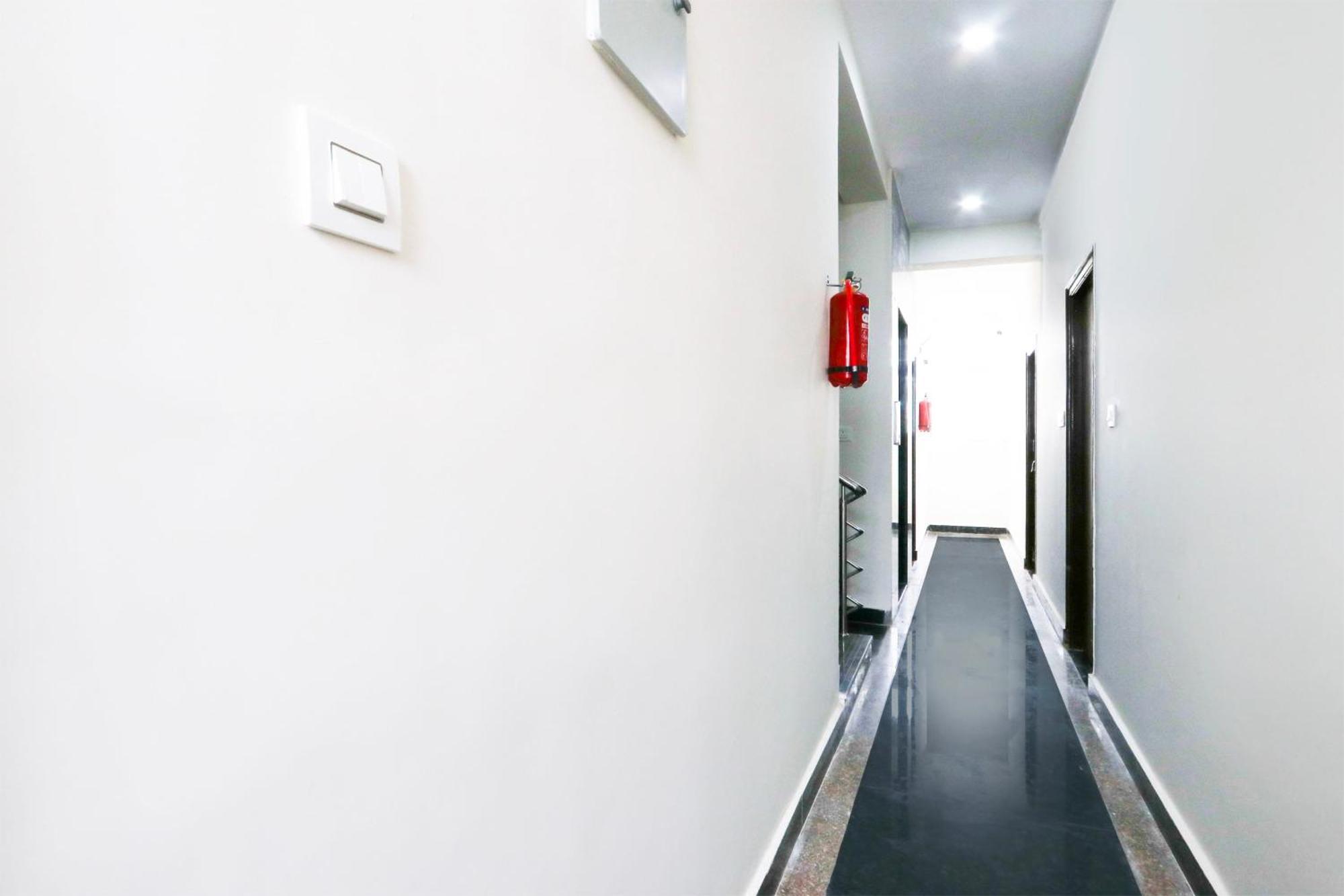 Super Hotel O Adibatla Near Tcs Ibrahimpatan 외부 사진